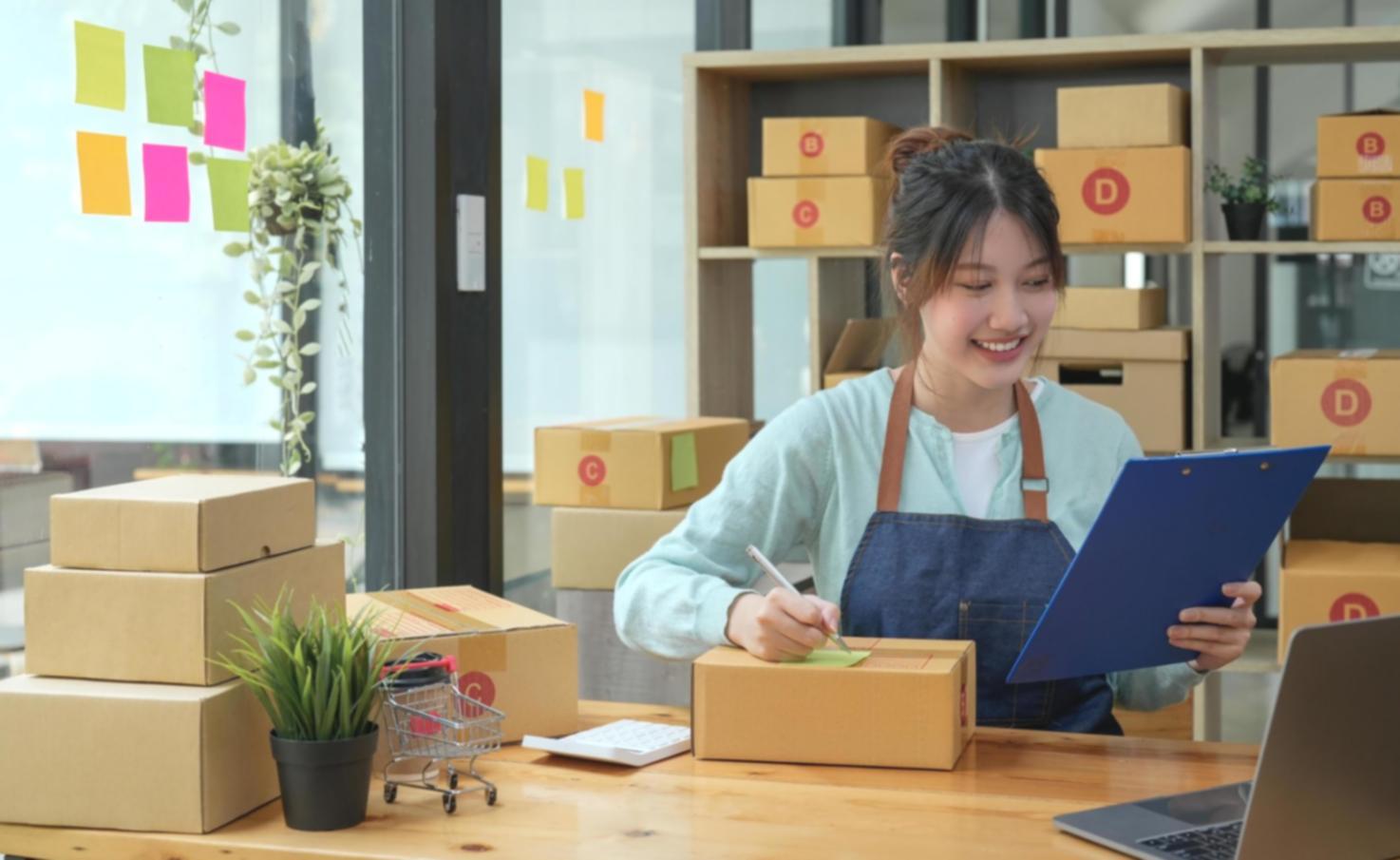 Content strategy session showing keyword research and competitive analysis for online stores